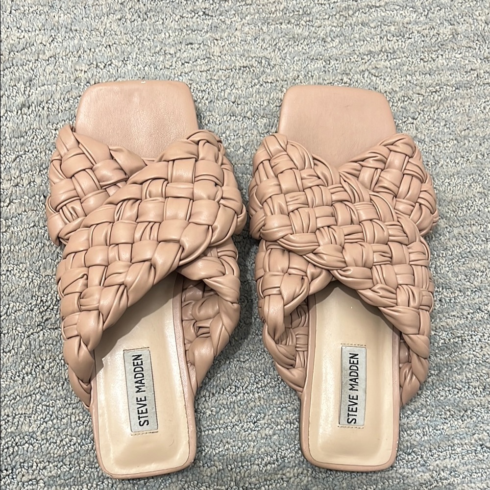 Steve Madden Women's Beige Woven Sandals